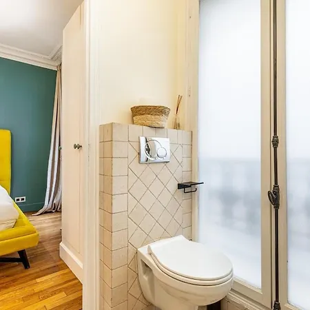 Apartment In The Heart Of Le Marais! *